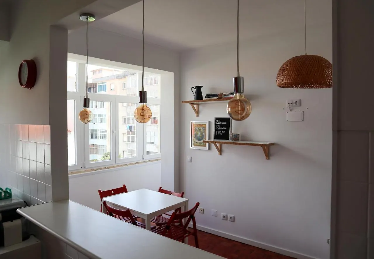 Ana'S Guesthouse Sintra Apartamento